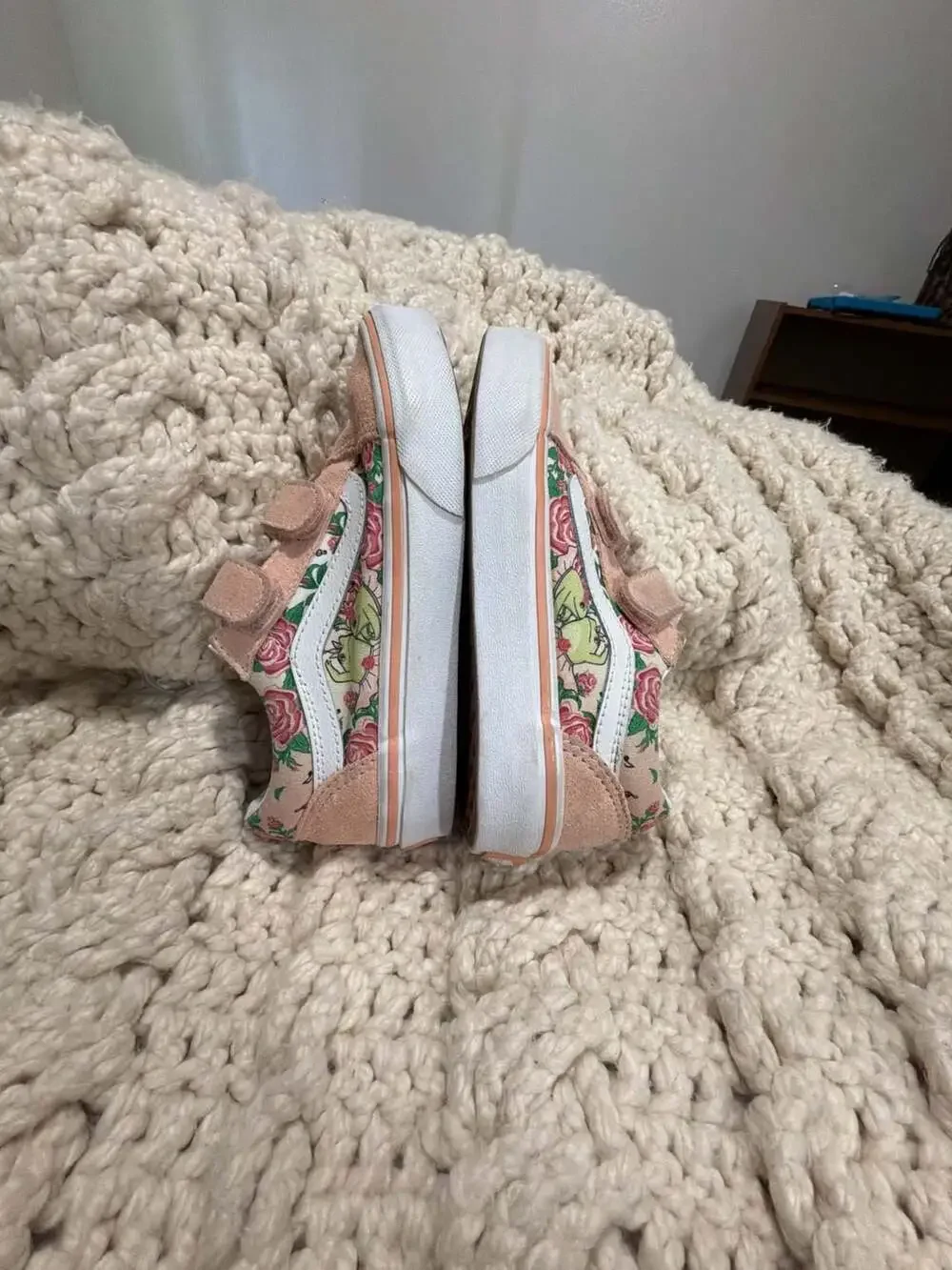 Vans Kids Toddler Sneakers Peach Frog and Rose Floral Print Kids Size 13